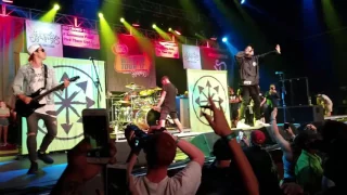 Attila - Middle Fingers Up (Live) Van's Warped Tour 2017
