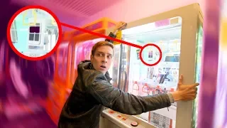 DON'T SHAKE THIS PRIZE MACHINE!!! (HERES WHY)