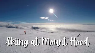 Skiing with Friends at Timberline Lodge at Mount Hood in Oregon // Beautiful Pacific Northwest Views