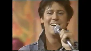 SHAKIN' STEVENS - Shaky sings Elvis