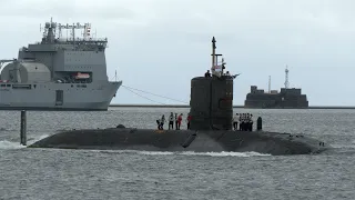 Nuclear hunter-killer submarine returns to base; HMS Triumph ⚓