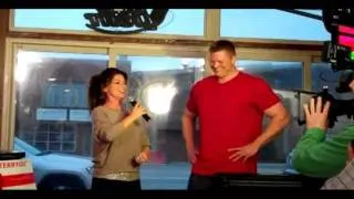 Shania Twain suprises karaoke singer!