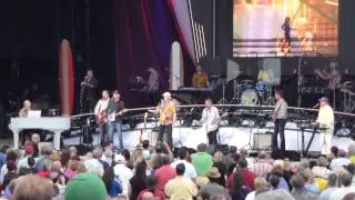 The Beach Boys 'LIVE' at Jones Beach - Intro - "Do It Again"