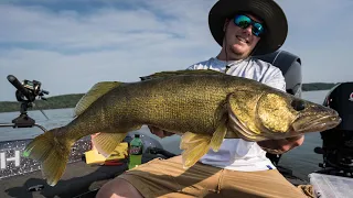 Trolling For SUMMER Green Bay Walleyes! TideWe