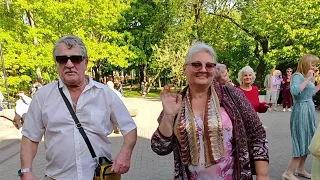 5.05.24г..."Голубоглазая Девчонка"... Аkор  Jan... звучит на танцполе в Гомеле...