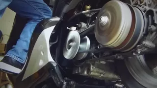 How a scooter cvt works