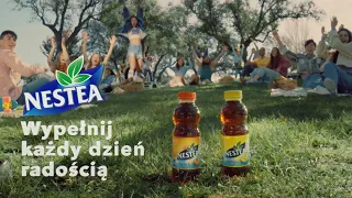 Reklama Nestea „Nestea przyciąga radość” 2023