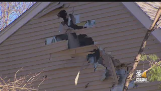 Lightning Strikes Tree, Damages Ashland Apartment Complex