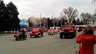 25.04.2018. День работников пожарной охраны. Парад пожарных автомобилей.