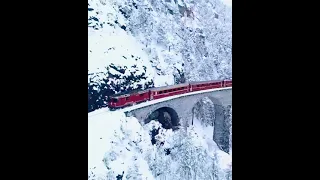 The Glacier Express 🚂 ❄️ Switzerland 🇨🇭🌎 #Travel omg i wanna go so bad !