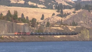 BNSF in the Columbia River Gorge