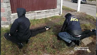 Жорстоко побили та заживо «похоронили» - на Волині поліцейські затримали двох молодиків