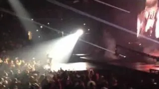 Jay Z Kanye West - Niggas in Paris live