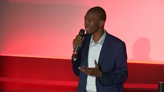 Notre système de santé à l'épreuve de la pandémie | Moussa CISSE | TEDxSandervalia