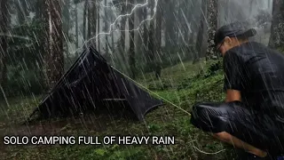 SOLO CAMPING FULL OF HEAVY RAIN