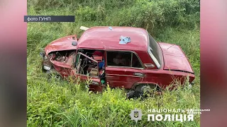 Перекинулось авто: на Буковині внаслідок ДТП постраждало подружжя