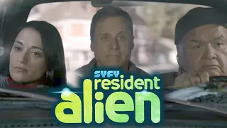 How Harry, the Alien Views Humans | Resident Alien (TV Series 2021) SYFY Sci-fi