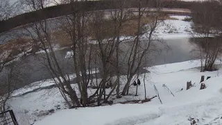 Двух подростков на льдине унесло течением
