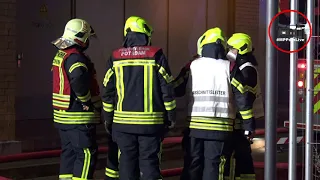 Großaufgebot Feuerwehr : Löscht Brand in einem Schuppen Potsdam [25.12.2020]