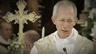 Mons. Marini singing the Eucharistic Preface