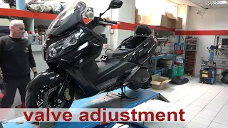 valve adjustment on a scooter SYM MAXSYM400cc