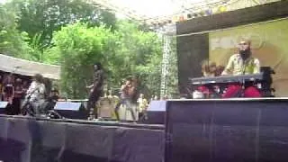 Lollapalooza 2010- Foxy Shazam- With an Axe