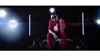 Sleeq - Tepi Sikit Feat. Joe Flizzow [Official Music Video]