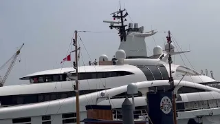 Helicopter try to take off from the ship