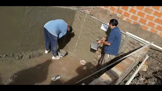 piscina desde cero en un barrio de  Argentina