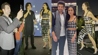 वाह अप्रतिम Tejasswi Prakash ने गाया अपने अंदाज मैं गाना Sonu Nigam के साथ किया Stage पर performnce😍