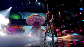 Nicki Minaj pills and potions live at Bet award