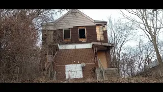 Old Abandoned House in Alton Illinois.