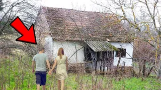 MLADI BRAČNI PAR JE KUPIO OVU STARU KUĆU...NAJEŽIĆETE SE KAD VIDITE ŠTA SU PRONAŠLI NA TAVANU!