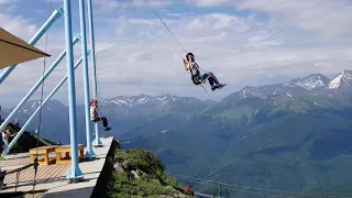 КАЧЕЛИ ПОД ОБЛАКАМИ.РОЗА ХУТОР.