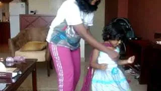 khushi dance with her Mamma...