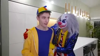 Влад и Клоун играют в шахматы