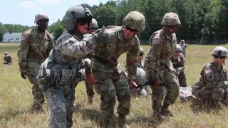 Raw video: Legend Soldiers train on Black Hawk patient loading