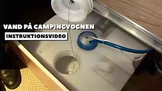 Vand på campingvognen og varmt vand
