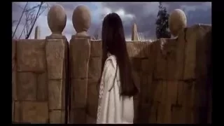 Labyrinth Movie Trailer (1986)