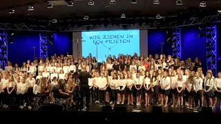 Wir ziehen in den Frieden,  5. Juni 2019, by Liebfrauenschule Ratingen, Germany