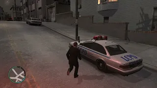 GTA IV / Find a cop car.