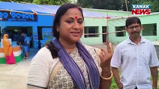 BJD LS Candidate Lekhasri Samantsinghar Casts Her Democratic Rights At Polling Booth In Balasore