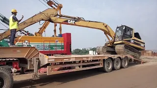 How to Load Excavator  on Low Bed Trailer