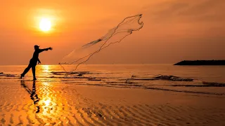 Learn how to throw a cast net in a few simple steps #castnet #castnetting