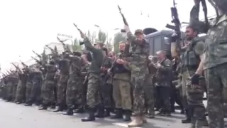 Pro Russian Vostok Battalion fires guns in salute to separatists of Novorossiya