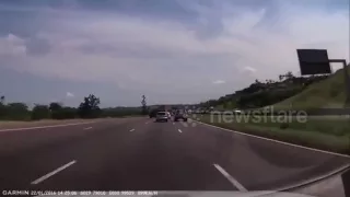 BMW Road Rage idiot gets instant karma