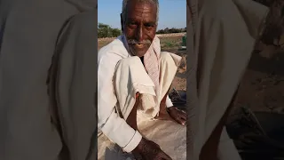 65 year old man 👴 selling ber 😋 #shorts #streetfood #ber