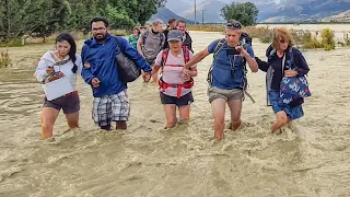 Tourists rescued from flash flood