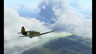 Як-1б-127 против , против Macchi C.202 Folgore.