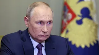 „Terrorakt“: Putin macht Ukraine für Explosion auf Krim-Brücke verantwortlich